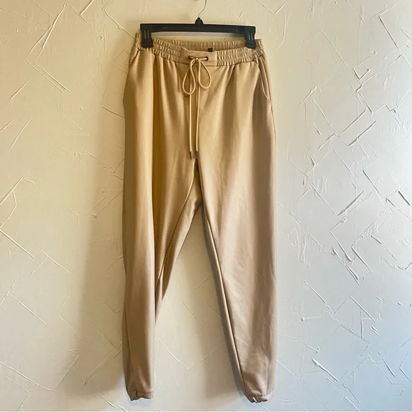 21 Saints Women's Faux leather Cream High Rise Ankle Jogger Pants Size S - Picture 3 of 8